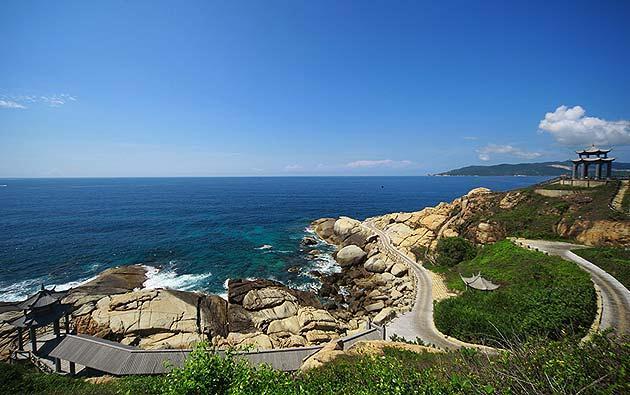 上海国企开放日|守护市民美好出行体验,上海地铁机器人出列!